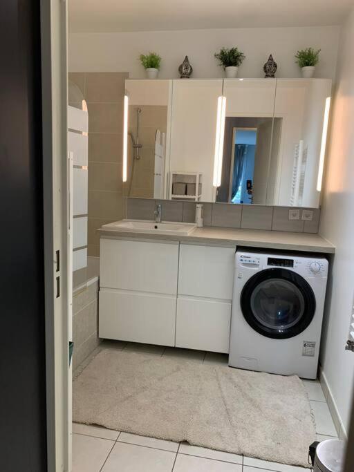 Appartement Moderne Et Spacieux Proche Paris Alfortville Luaran gambar